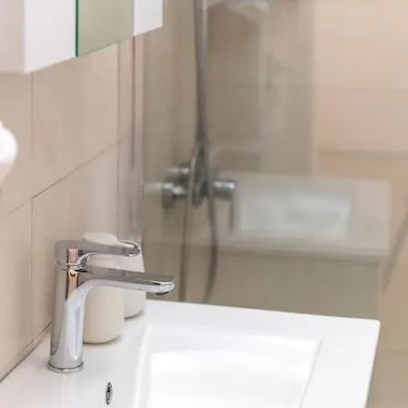 The Hostmaster Pulse Apartment