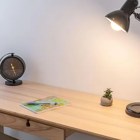 The Hostmaster Pulse Athens